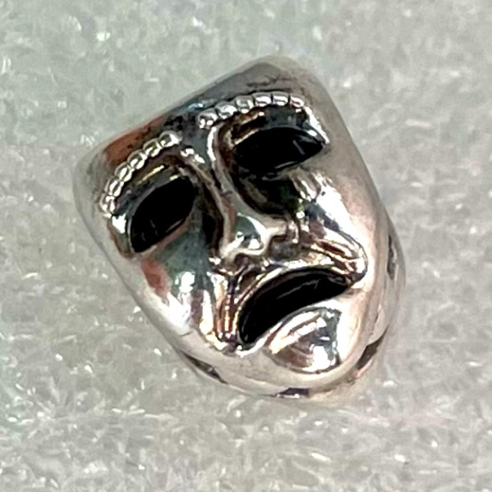 Pandora Theater Mask “To Be or Not To Be” Charm 791177